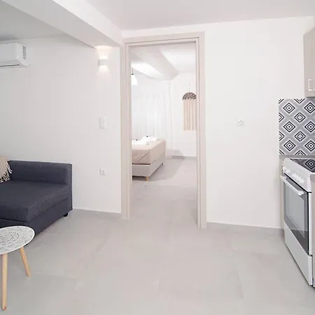 G&K House Garden Apartment Messini Exterior photo
